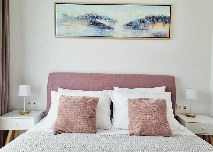 Melodija In Center *